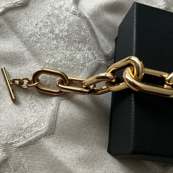 Gold Heart Charm Bracelet. Add a touch of flair to your basic look. - Picture 5 of 8